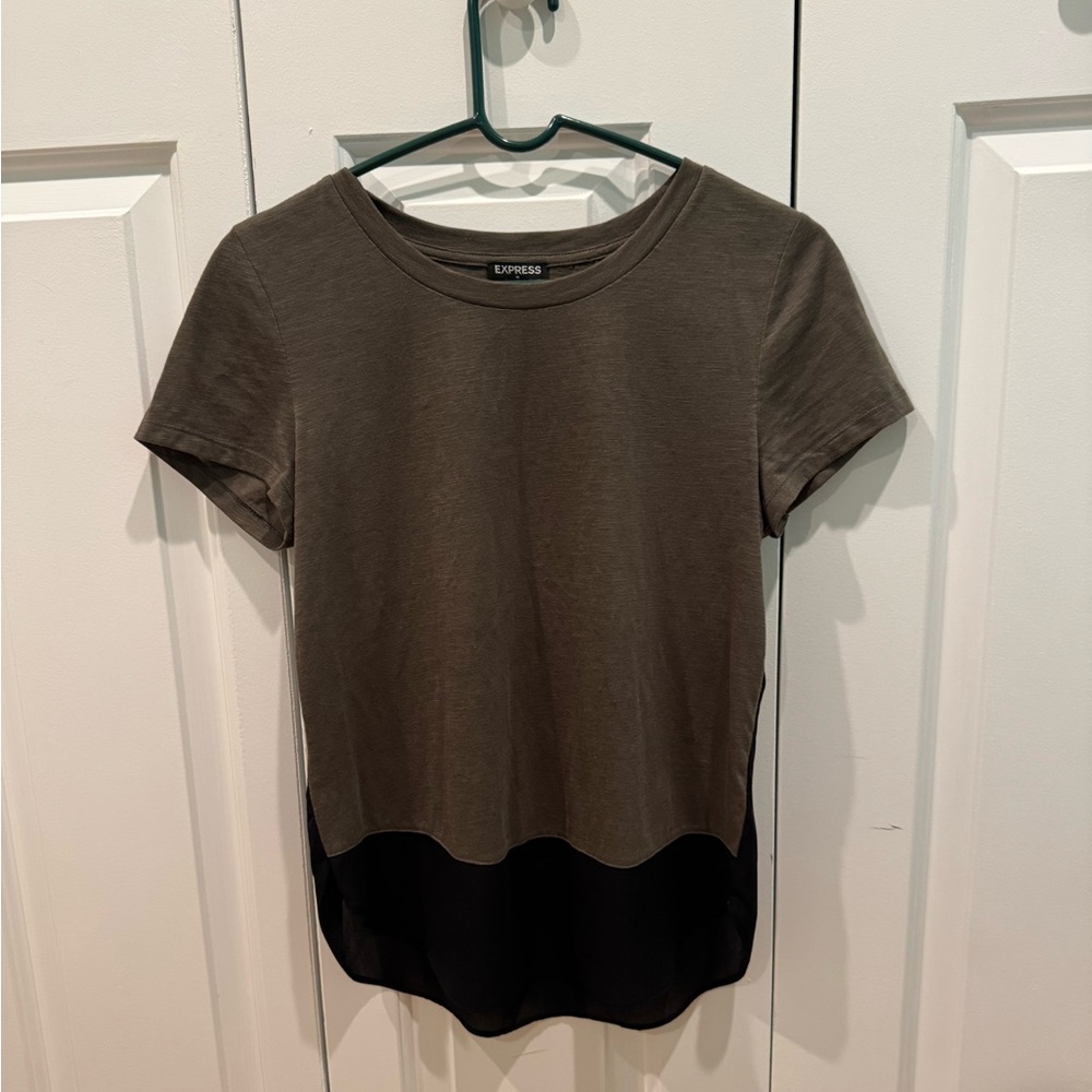 Express Women's Olive and Black Short Sleeve Top